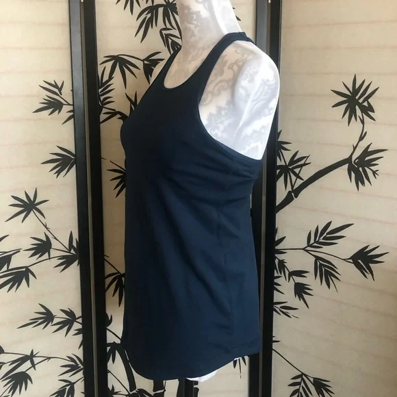 Lululemon Women’s Racerback Tank Top Back Cut Out Built in Bra Size XS - Picture 3 of 12